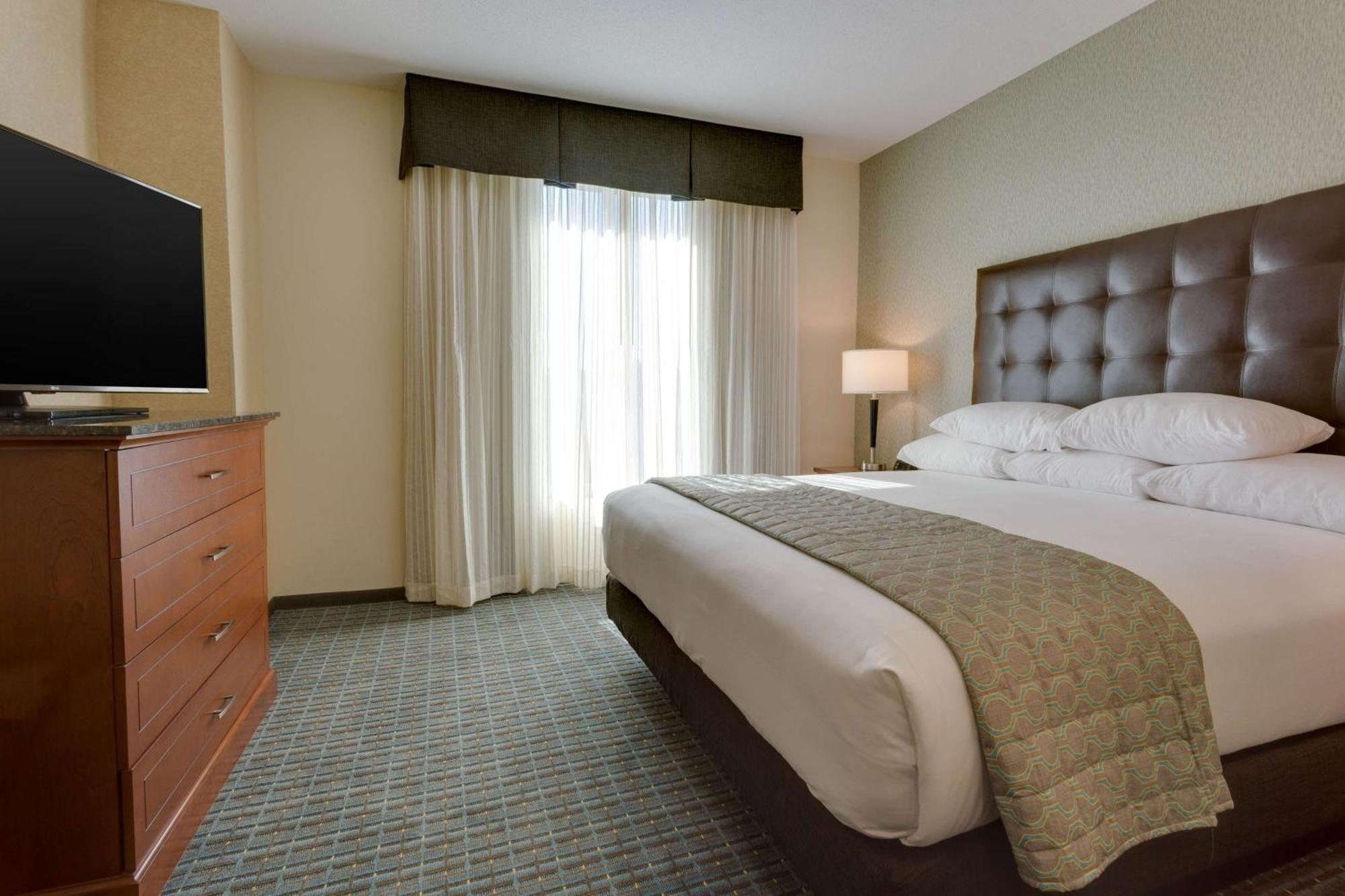 Drury Inn & Suites Gainesville Eksteriør billede